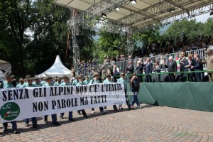 Alla grande sfilata delle penne nere, ospite d’onore il Presidente Sergio Mattarella